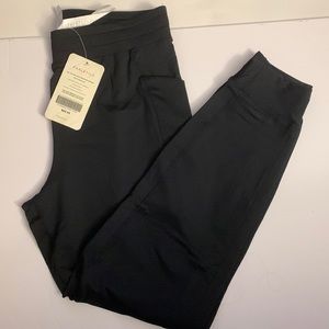 NWT Fabletics On the Go Cold Weather Jogger